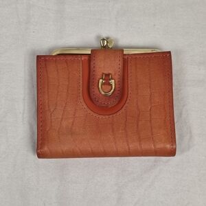 Vintage Amity Cowhide Leather Wallet 1960s Kiss Lock